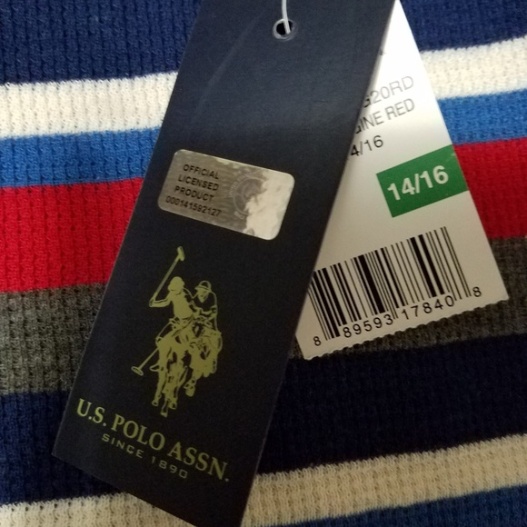 Perfect Gift- Polo Henley - Picture 2 of 4